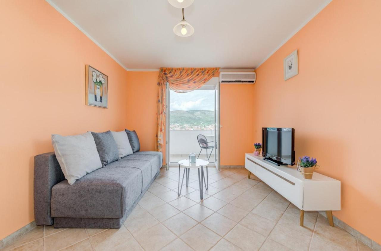 The Best Old Town View Apartment, 5 Min Walk, Parking Τρογκίρ Εξωτερικό φωτογραφία