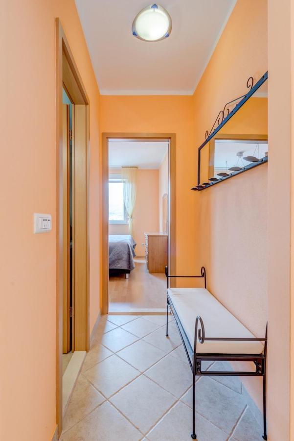 The Best Old Town View Apartment, 5 Min Walk, Parking Τρογκίρ Εξωτερικό φωτογραφία
